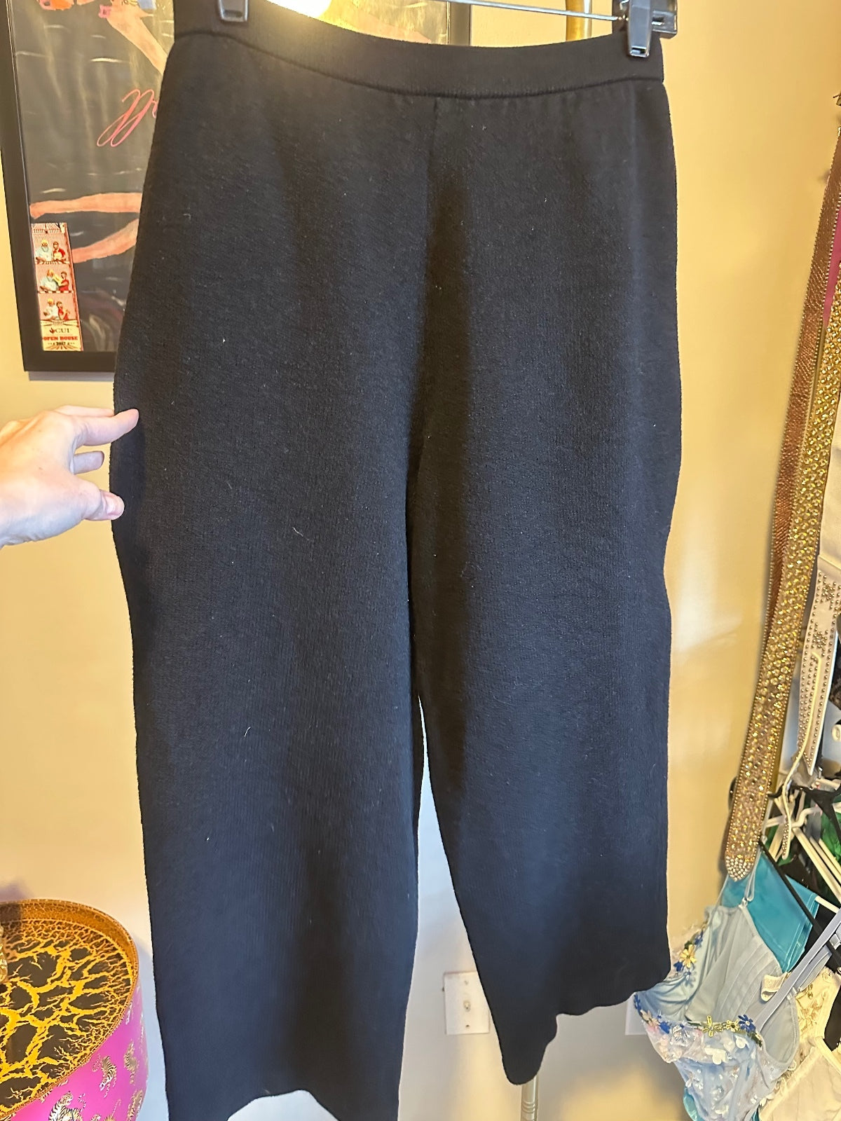 St. John Black Wool Wide-Leg Cropped Trousers