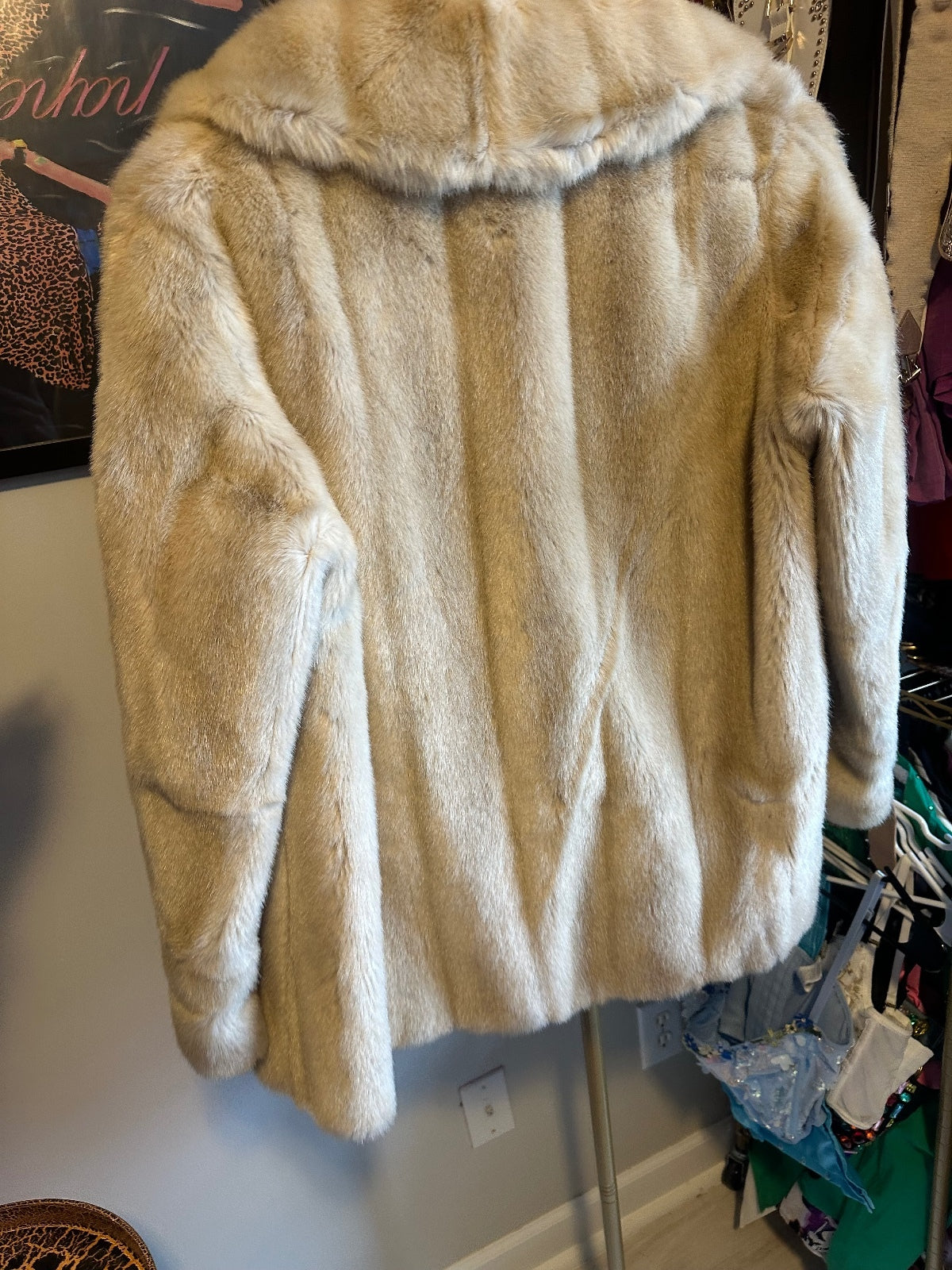 Vintage 1970s Mincara by Russel Taylor Luxury Faux Mink Coat – Cream Beige