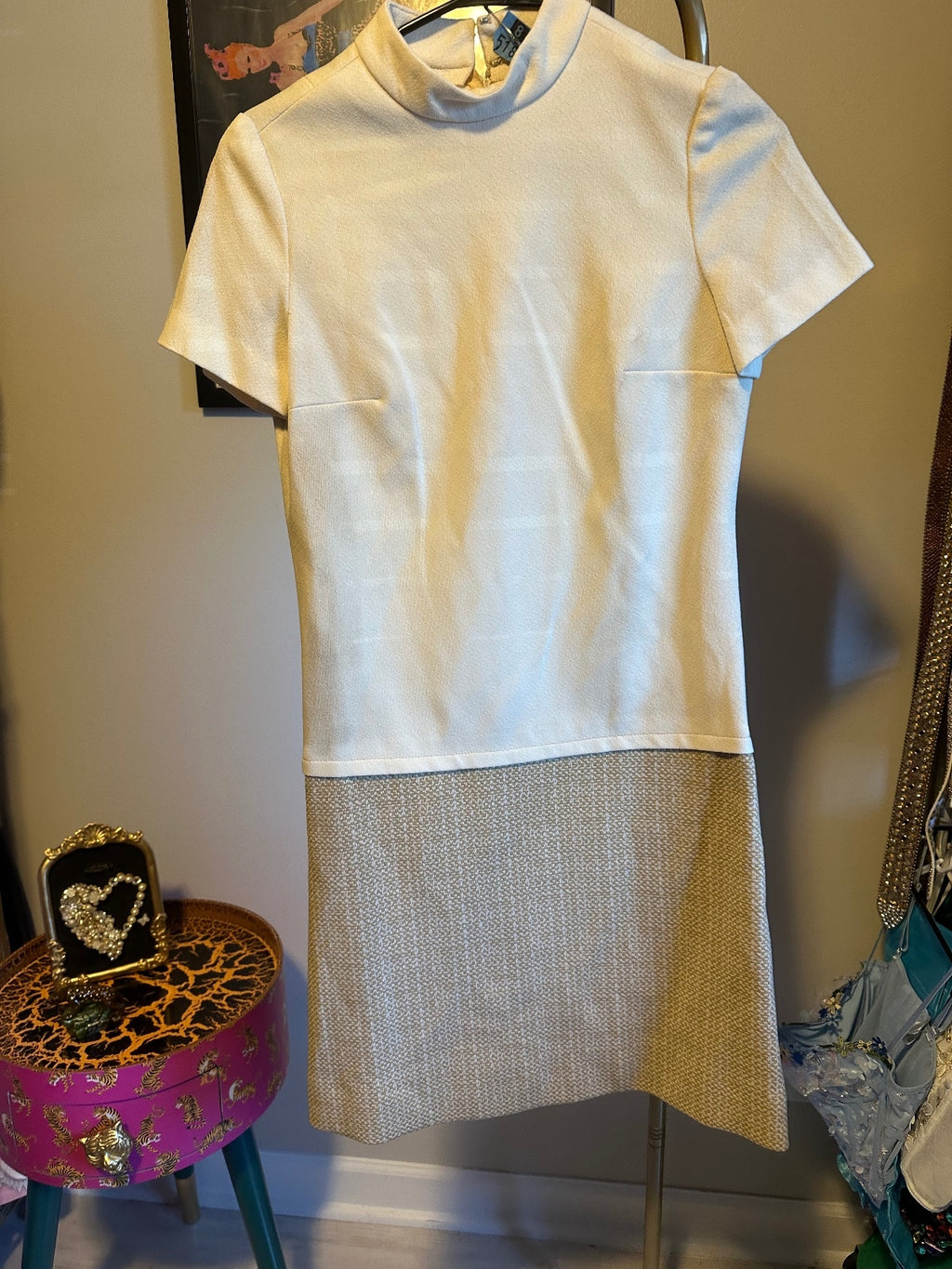 1960s Ivory & Tan Mod Shift Dress