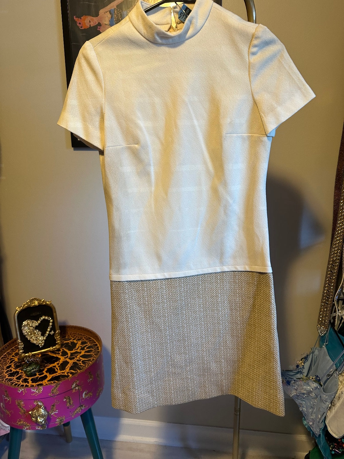 1960s Ivory & Tan Mod Shift Dress