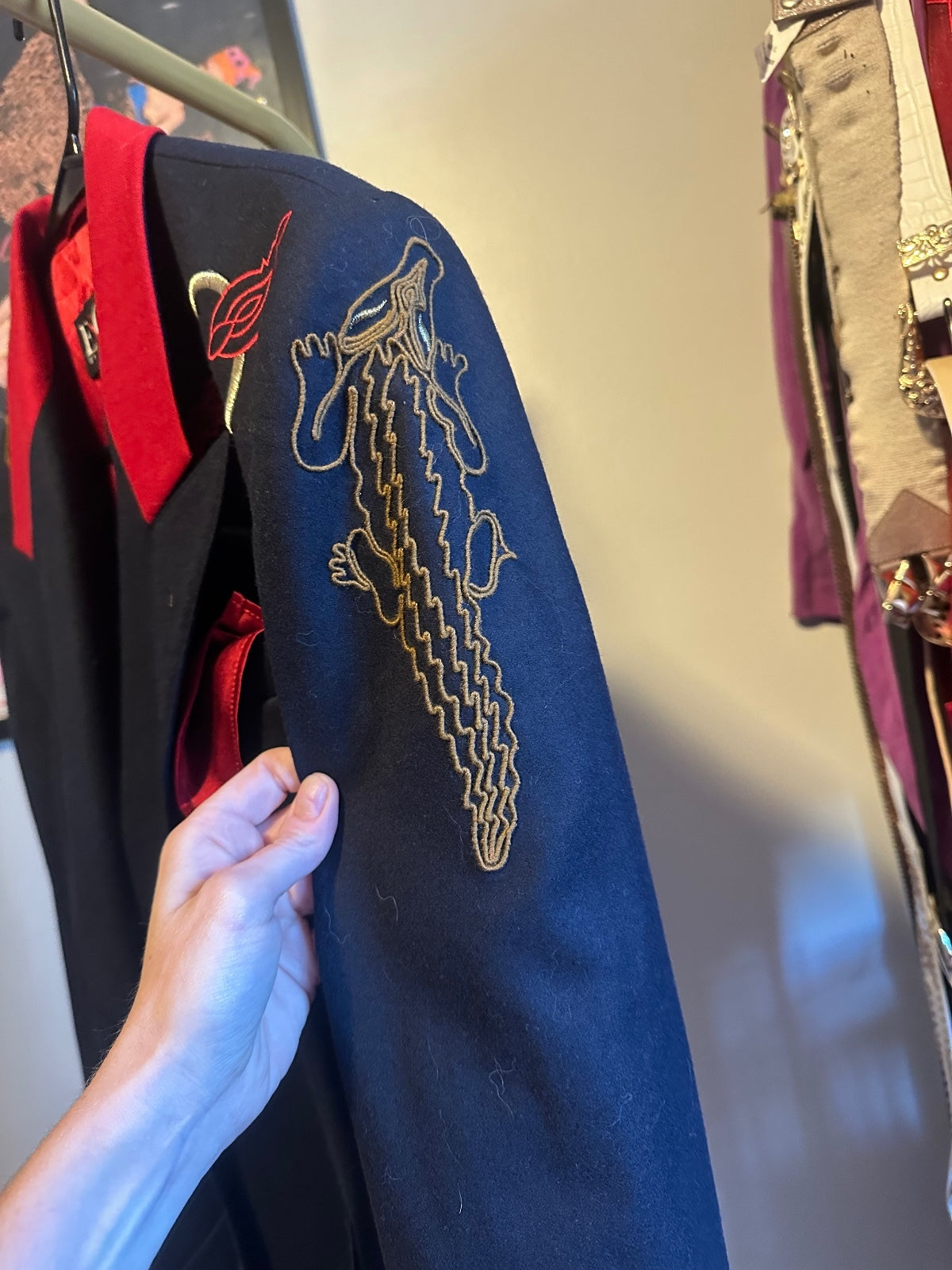 Vintage Escada Embroidered Navy & Red Blazer 40