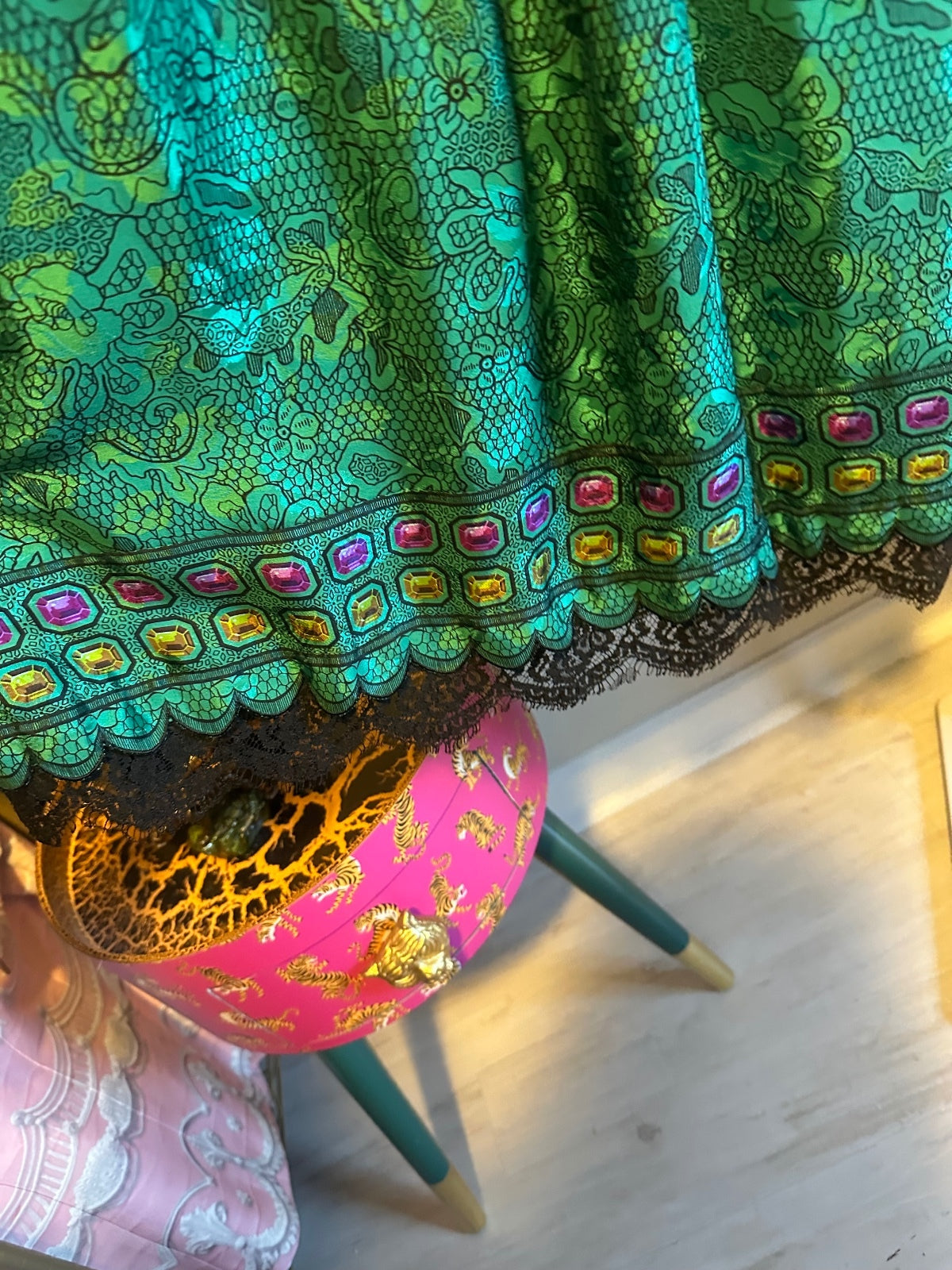 Vintage Oscar de la Renta 100% Silk Turquoise Midi Skirt