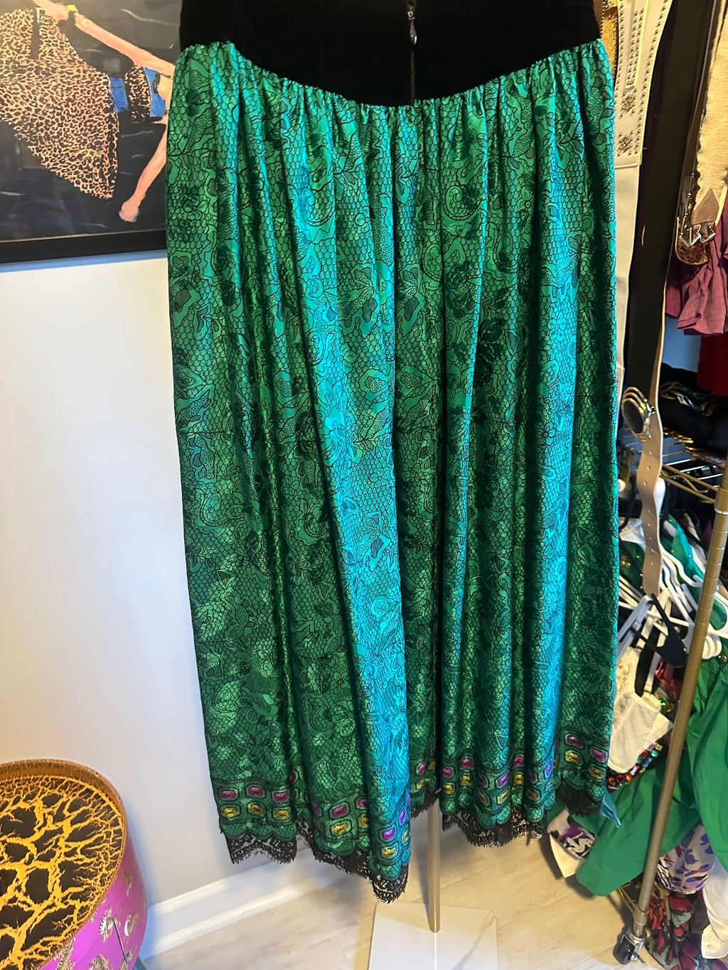 Vintage Oscar de la Renta 100% Silk Turquoise Midi Skirt